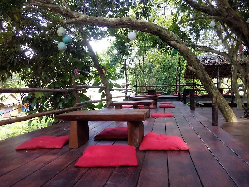 Chill Chill Long Beach Hostel Koh Lanta Thailand