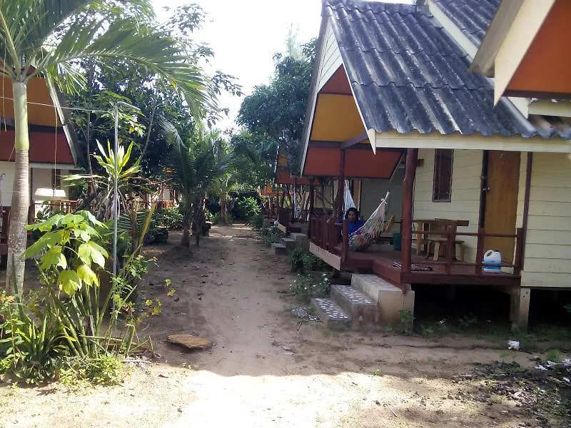Chill Chill Long Beach Hostel Koh Lanta