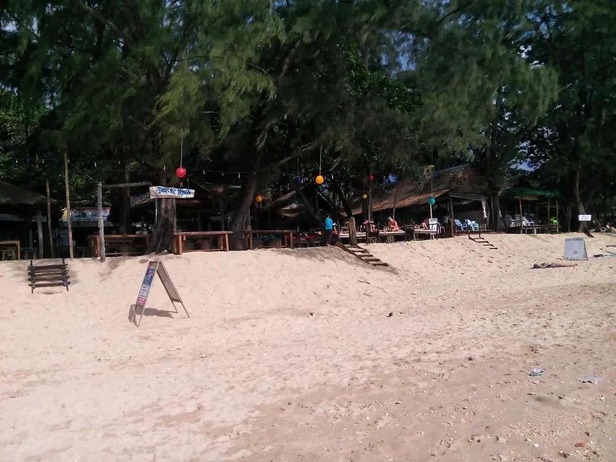 Chill Chill Long Beach Hostel Koh Lanta