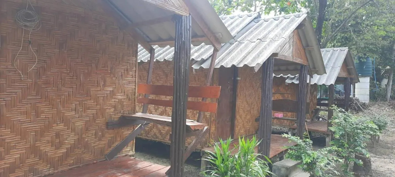 Chill Chill Long Beach Hostel Ko Lanta